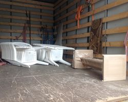 Перевозка пластиковых дачных стульев из Мытищи в Ельдигино с грузчиками 2